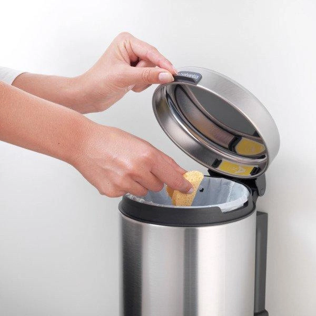 Brabantia NewIcon Wandprullenbak - 3 L - Matt Steel - Afbeelding 14